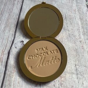 Too Faced Chocolate Soleil Matte Bronzer Milk Chocolate Gold Compact